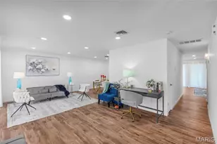 12457 Cohasset Ln, Saint Louis, MO 63146 - Photo 2
