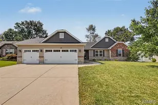 132 Albany Manor Dr, Wentzville, MO 63385 - Photo 1