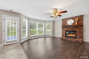 914 Oakmoor Dr, Fenton, MO 63026 - Photo 8