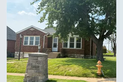 9101 Flores Drive, Saint Louis, MO 63123 - Photo 2