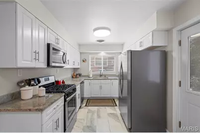 930 Blackberry Place, Saint Louis, MO 63130 - Photo 16