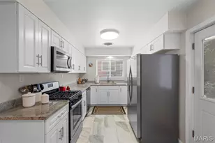 930 Blackberry Pl, Saint Louis, MO 63130 - Photo 16