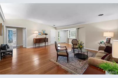 930 Blackberry Place, Saint Louis, MO 63130 - Photo 10