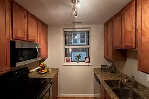 609 Clara Ave Ave, Saint Louis, MO 63112 - Photo 22