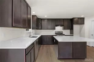 2422 Chukka Dr, Eureka, MO 63025 - Photo 10