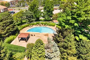 10367 Oxford Hill Dr, Saint Louis, MO 63146 - Photo 18