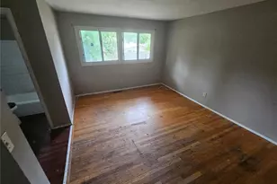420 Waterford Dr, Florissant, MO 63033 - Photo 4
