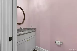 3033 Fallbrook Dr, Saint Louis, MO 63131 - Photo 34