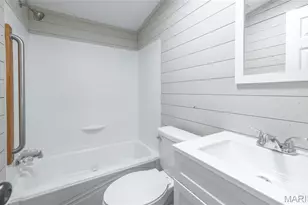 164 Hickory St, Bourbon, MO 65441 - Photo 16