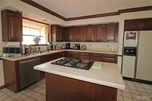100 Worthington Oaks Dr, Creve Coeur, MO 63141 - Photo 24