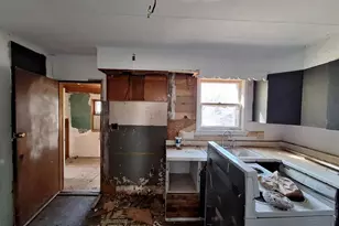 215 Division St, Hannibal, MO 63401 - Photo 18
