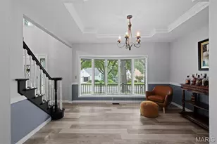 7807 Grantwood Oaks Ct, Saint Louis, MO 63123 - Photo 4