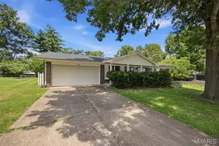 1001 Bridgeport Dr, Ellisville, MO 63011 - Photo 2