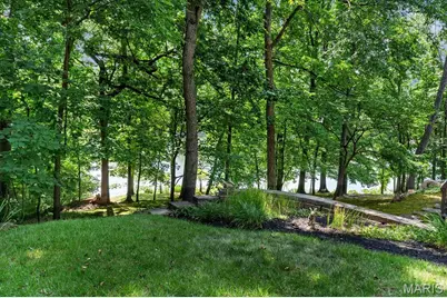 2344 Camberwell Drive, Des Peres, MO 63131 - Photo 24