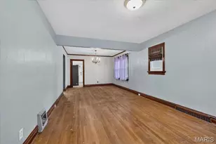 7626 Fairham Ave, University City, MO 63130 - Photo 4