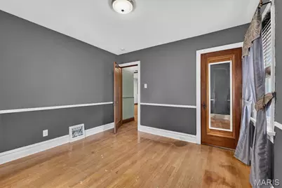 7626 Fairham Avenue, University City, MO 63130 - Photo 10