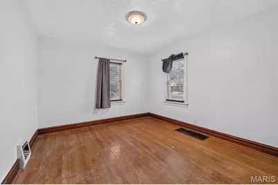 7626 Fairham Avenue, University City, MO 63130 - Photo 6