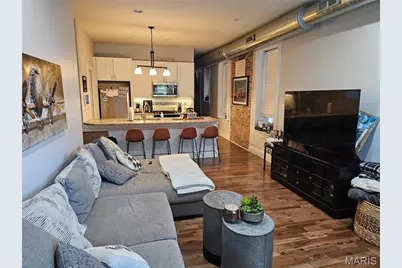 1832 Russell Boulevard, Saint Louis, MO 63104 - Photo 2