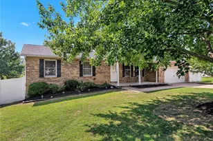 7 Bittersweet Dr, Saint Clair, MO 63077 - Photo 2