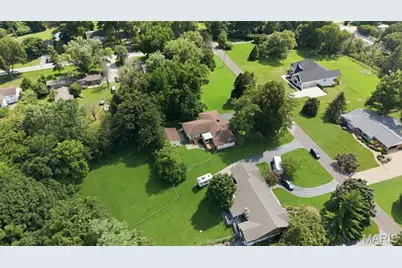 36 Marine Lane, Maryland Heights, MO 63043 - Photo 2