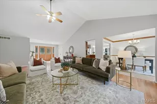 7806 Grantwood Oaks Ct, Crestwood, MO 63123 - Photo 6