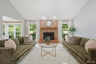 7806 Grantwood Oaks Ct, Crestwood, MO 63123 - Photo 4