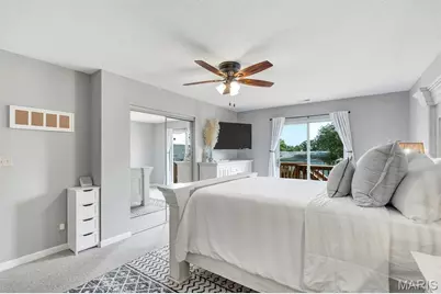 8912 Eager Road, Brentwood, MO 63144 - Photo 10