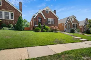 5444 Tholozan Ave, Saint Louis, MO 63109 - Photo 2