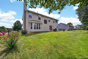 2052 Peine Forest Dr, Wentzville, MO 63385 - Photo 26