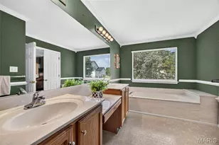 2052 Peine Forest Dr, Wentzville, MO 63385 - Photo 18