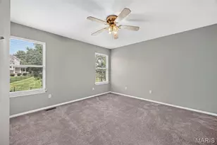 2052 Peine Forest Dr, Wentzville, MO 63385 - Photo 20