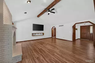 171 Hunters Pointe Dr, Saint Charles, MO 63304 - Photo 6