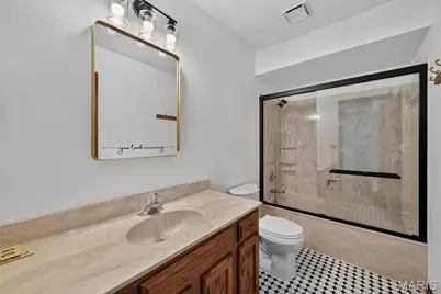 171 Hunters Pointe Drive, Saint Charles, MO 63304 - Photo 22