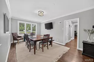 27 Ellsworth Ln, Ladue, MO 63124 - Photo 8
