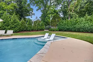 27 Ellsworth Ln, Ladue, MO 63124 - Photo 36