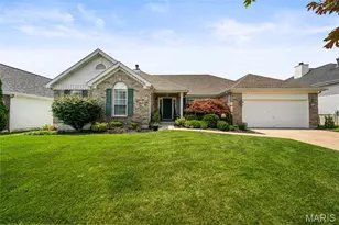 752 Hawk Run Dr, O'Fallon, MO 63368 - Photo 2