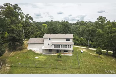 538 Spring Lake Lane, Bourbon, MO 65441 - Photo 4
