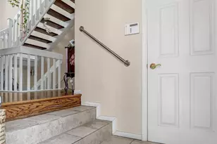 1710 Thorny Briar Dr, Saint Louis, MO 63146 - Photo 10