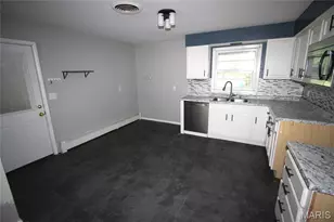 408 7th St, Farmington, MO 63640 - Photo 8