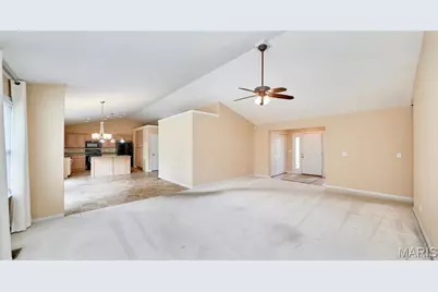 1516 Hibernation Hollow, Wentzville, MO 63385 - Photo 6