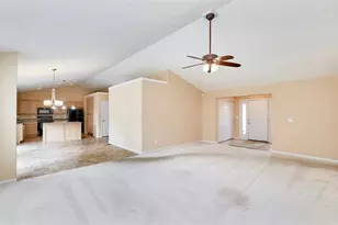 1516 Hibernation Hollow, Wentzville, MO 63385 - Photo 6