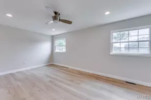 541 Princeway Ct, Manchester, MO 63011 - Photo 36