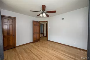 2737 Granda Dr, Saint Louis, MO 63125 - Photo 10