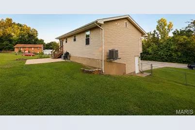 633 Woodridge Court, Villa Ridge, MO 63089 - Photo 20