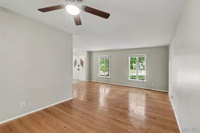 3665 Santiago Drive, Florissant, MO 63033 - Photo 2