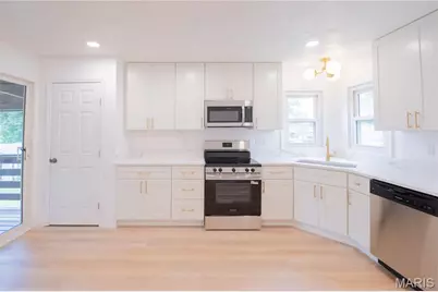4532 Conleth Drive, Oakville, MO 63129 - Photo 8