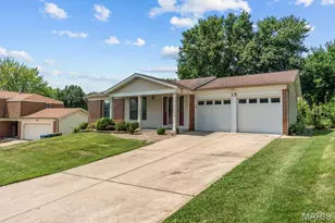 15 Jenny Lind Dr, Saint Peters, MO 63376 - Photo 2