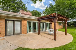 #2 Stoneyside Ln, Olivette, MO 63132 - Photo 36