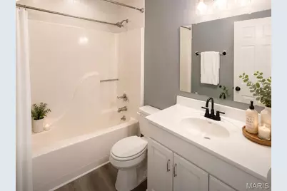 2007 New Sun Drive, Florissant, MO 63031 - Photo 4