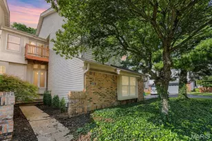 13014 Ray Trog Ct, Saint Louis, MO 63146 - Photo 2